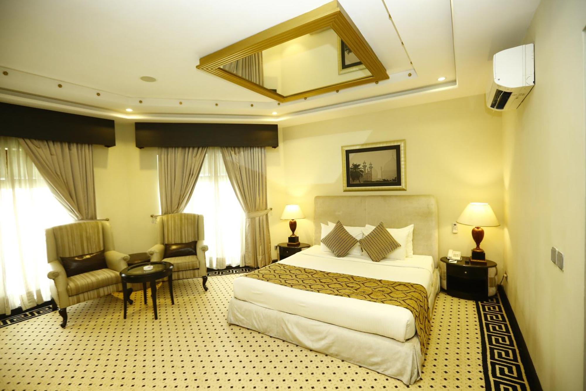 Bahria Grand Hotel & Resort Lahore Exterior photo