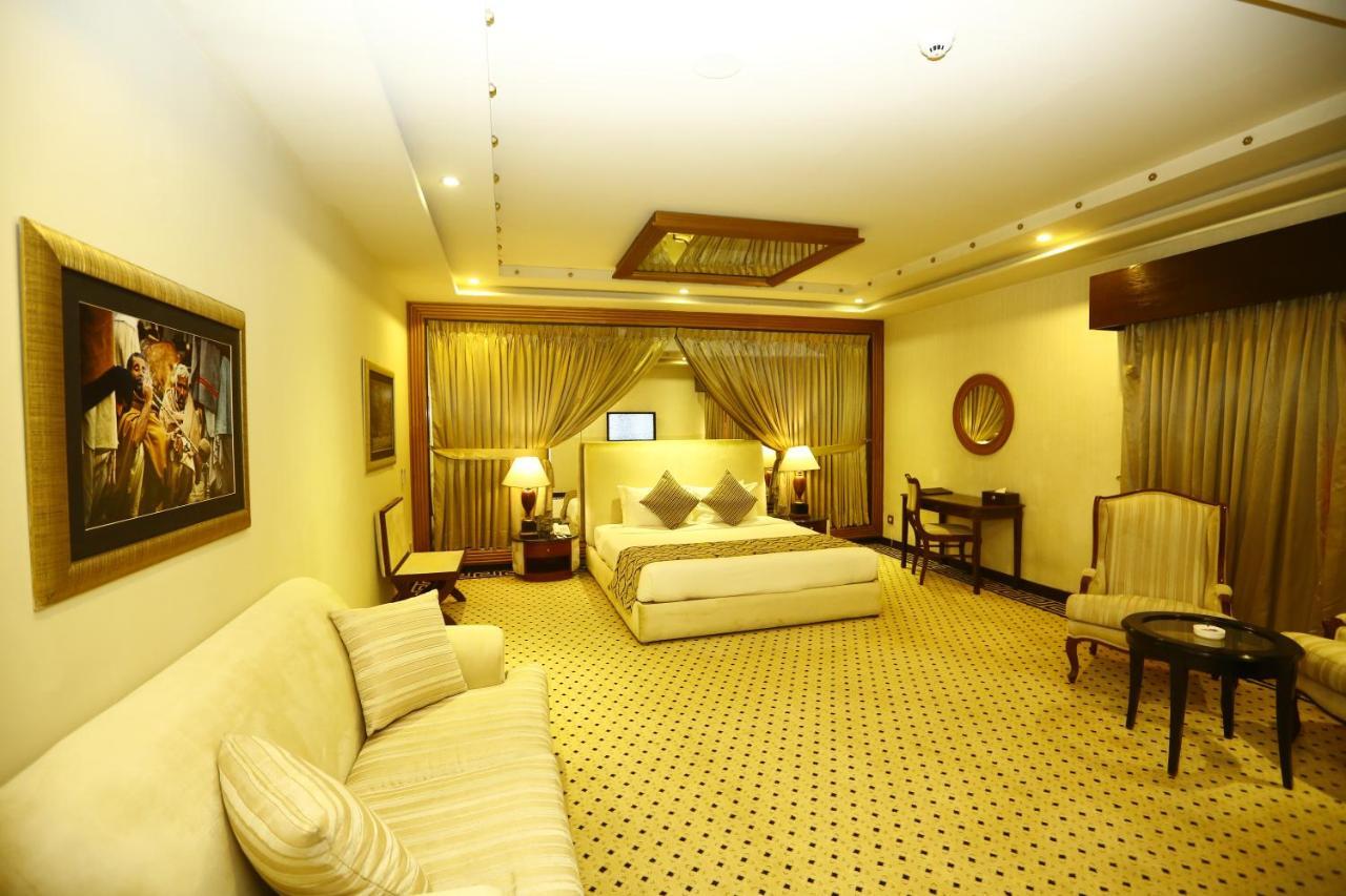 Bahria Grand Hotel & Resort Lahore Exterior photo