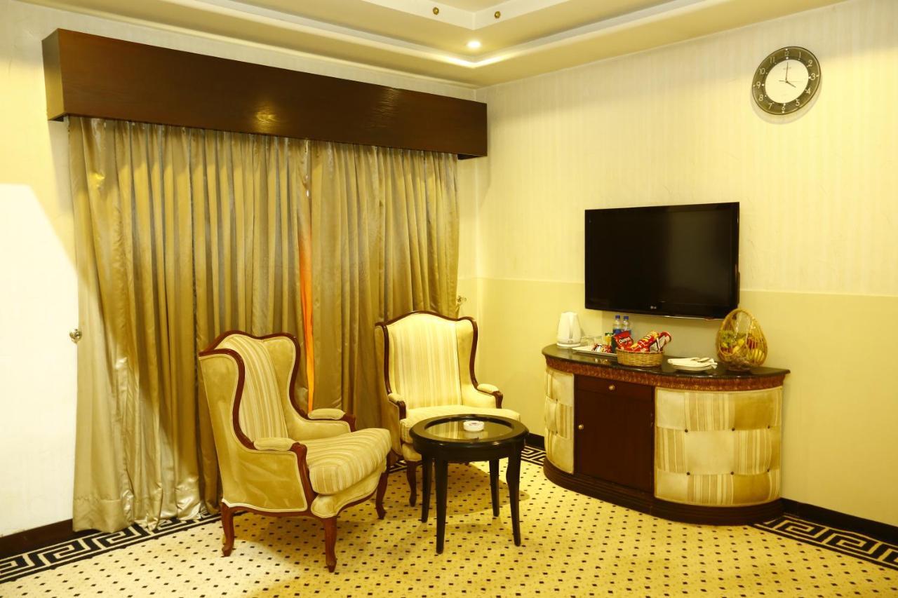 Bahria Grand Hotel & Resort Lahore Exterior photo