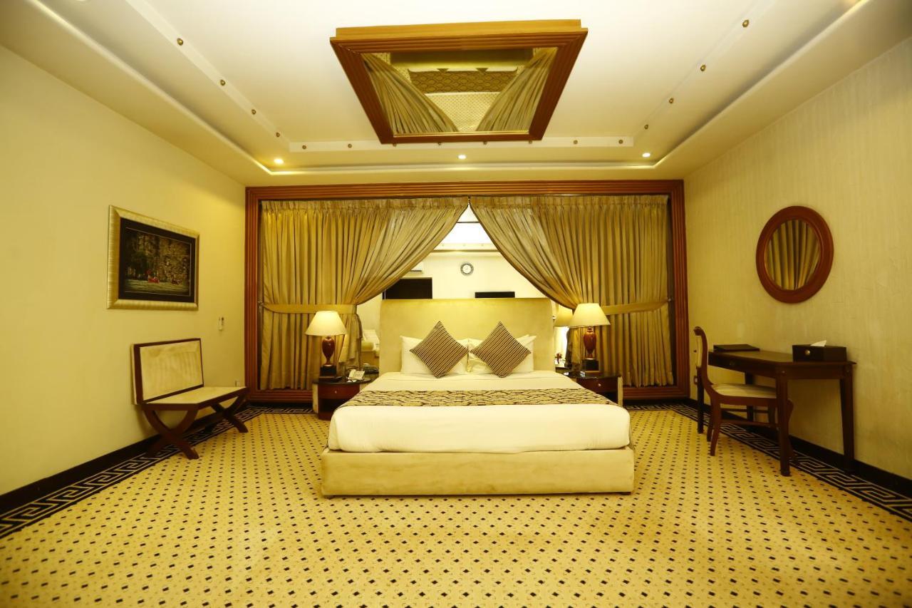 Bahria Grand Hotel & Resort Lahore Exterior photo