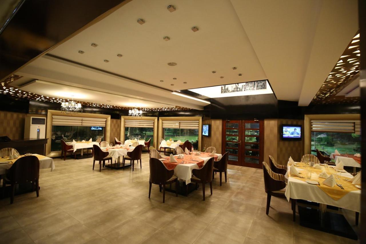 Bahria Grand Hotel & Resort Lahore Exterior photo