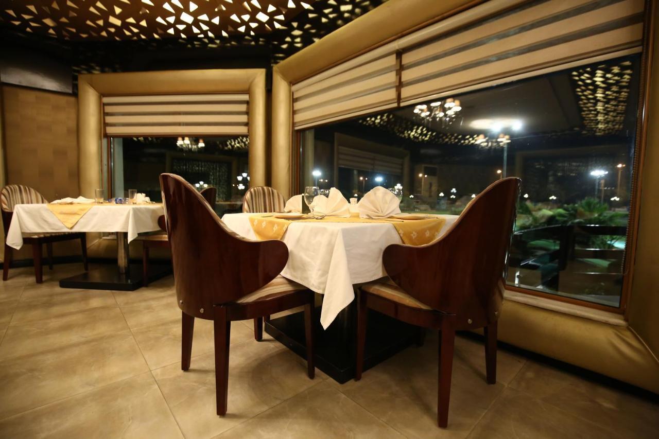 Bahria Grand Hotel & Resort Lahore Exterior photo